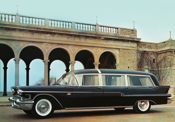 Cadillac Sayers & Scovill Superline Park Hill Combination (8680S) 1958 photos
