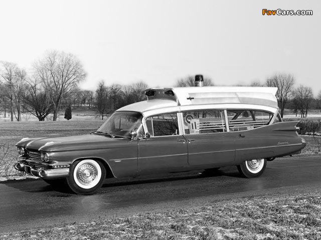 Cadillac Superior Royale Rescuer Ambulance (6890) 1959 photos (640 x 480)