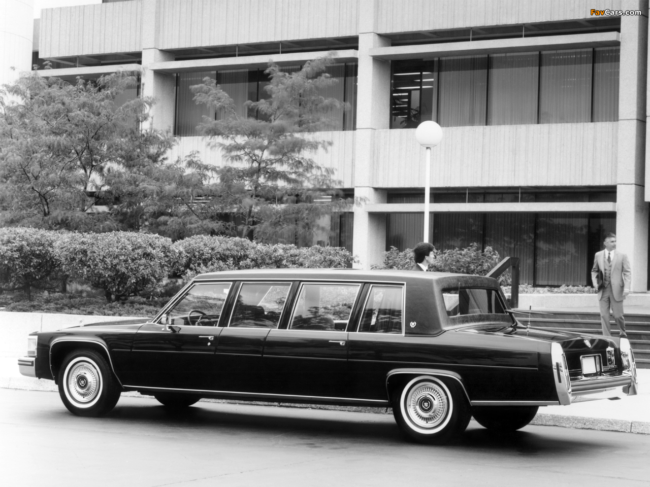 Cadillac Fleetwood Presidential Limousine Concept by OGara-Hess & Eisenhardt 1987 photos (1280 x 960)