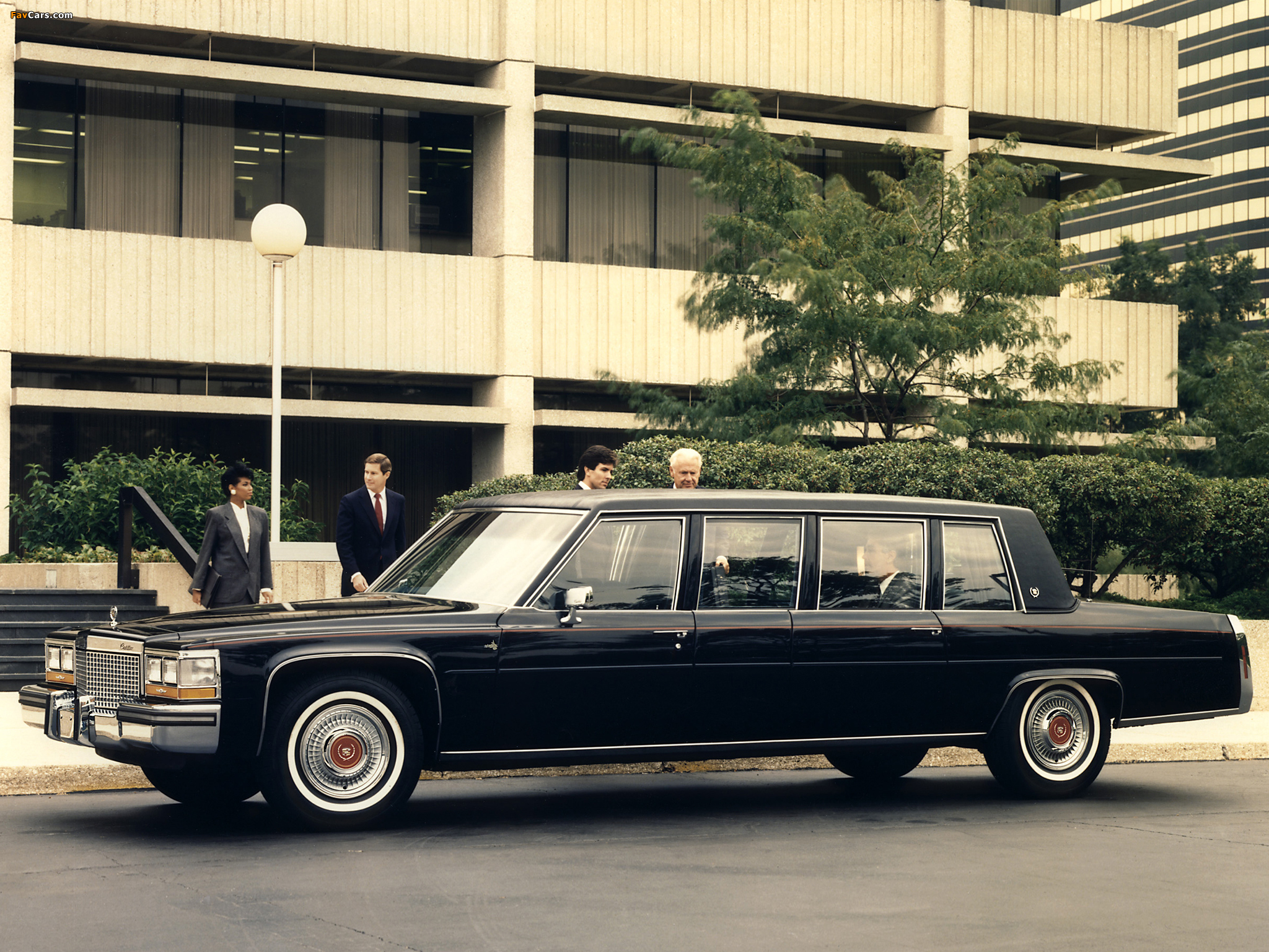 Pictures of Cadillac Fleetwood Presidential Limousine Concept by OGara-Hess & Eisenhardt 1987 (2048 x 1536)