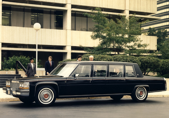 Pictures of Cadillac Fleetwood Presidential Limousine Concept by OGara-Hess & Eisenhardt 1987