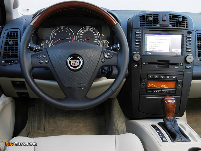 Cadillac CTS 2002–07 pictures (640 x 480)