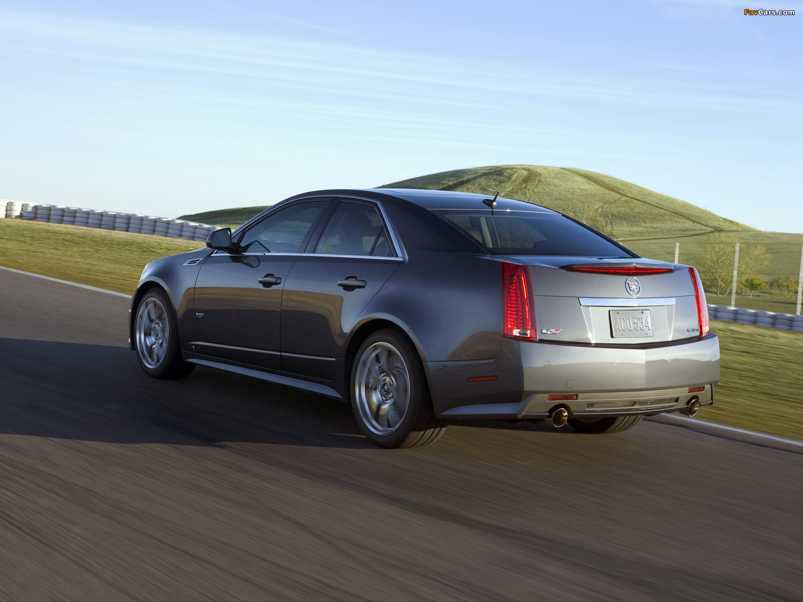 Cadillac CTS-V 2009 images (1600 x 1200)