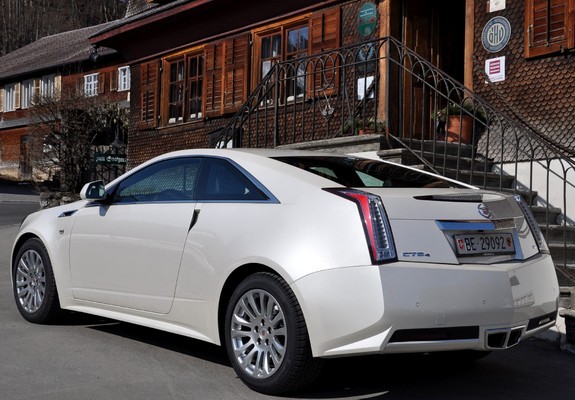 Cadillac CTS Coupe 2010 photos