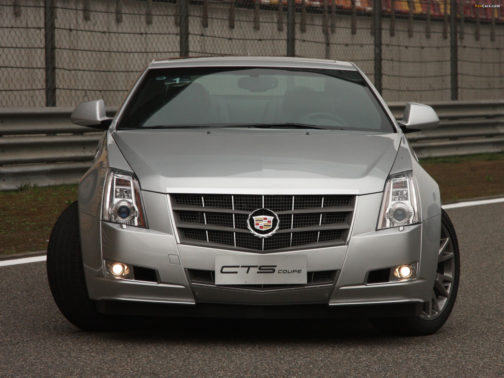Cadillac CTS Coupe 2010 photos (2048 x 1536)