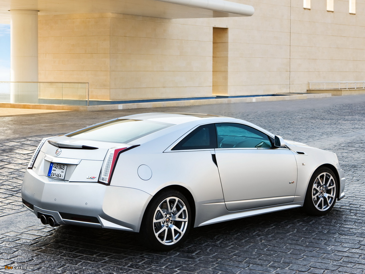 Cadillac CTS-V Coupe 2010 pictures (1280 x 960)