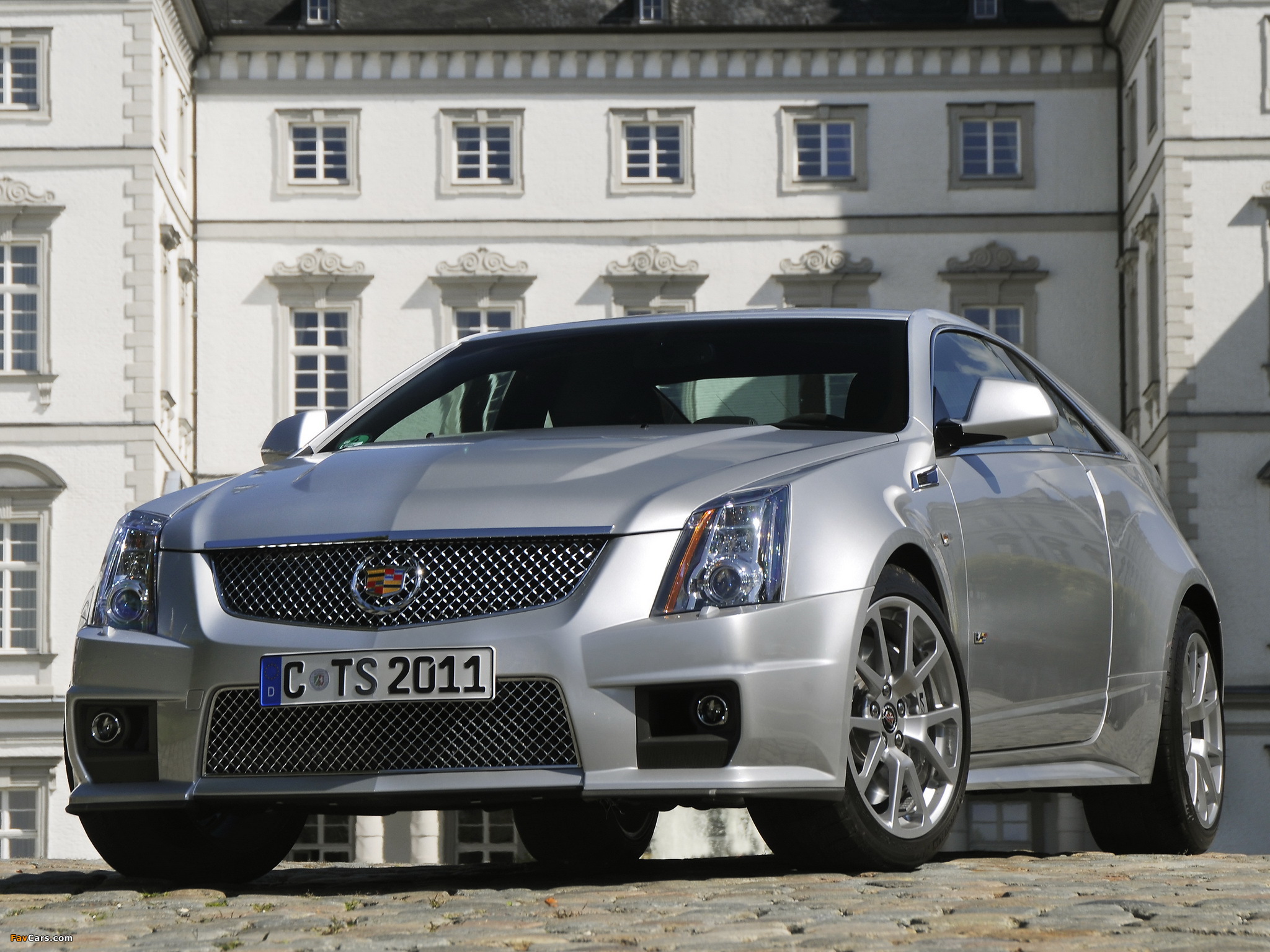 Cadillac CTS-V Coupe EU-spec 2010 pictures (2048 x 1536)