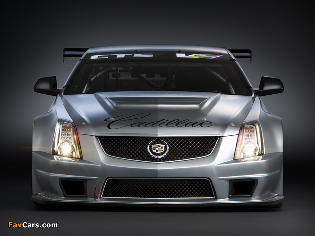 Cadillac CTS-V Coupe Race Car 2011 photos (640 x 480)