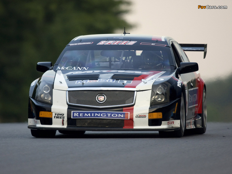 Images of Cadillac CTS-V Race Car 2005–07 (800 x 600)