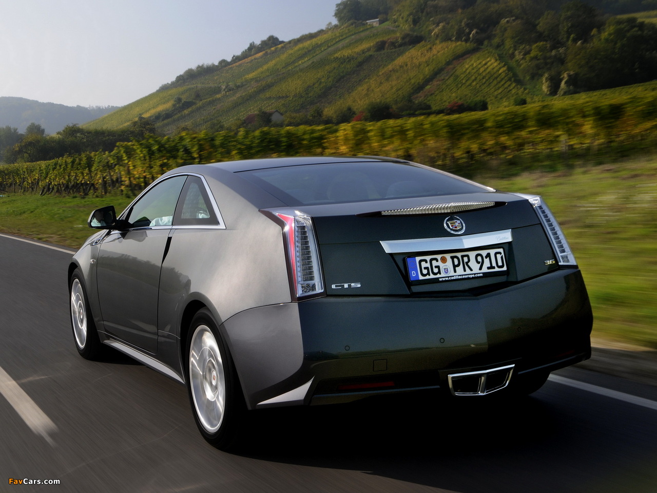 Images of Cadillac CTS Coupe 2010 (1280 x 960)