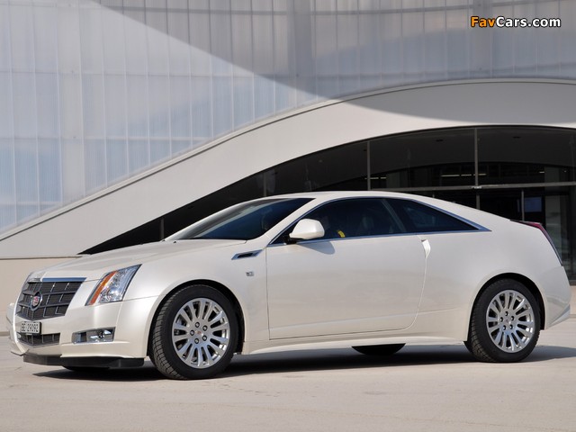 Images of Cadillac CTS Coupe 2010 (640 x 480)