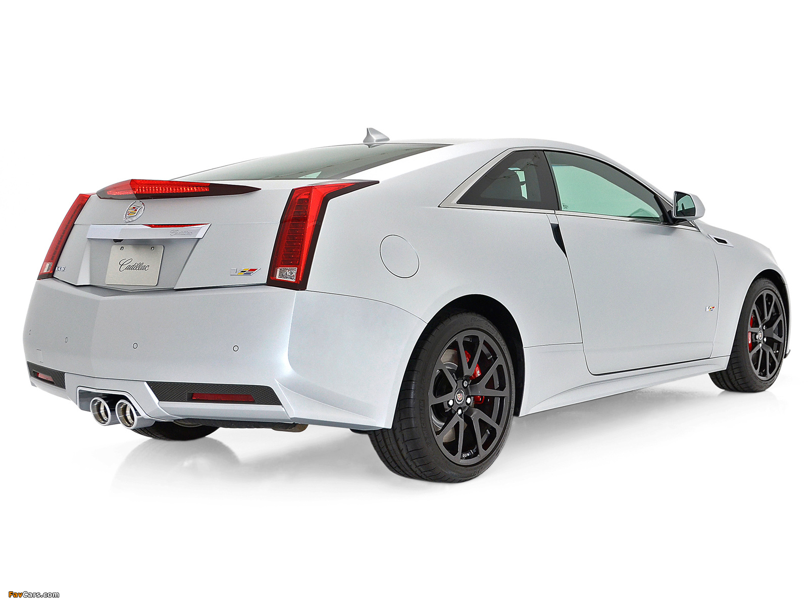 Photos of Cadillac CTS-V Coupe Silver Frost Edition 2013 (1600 x 1200)