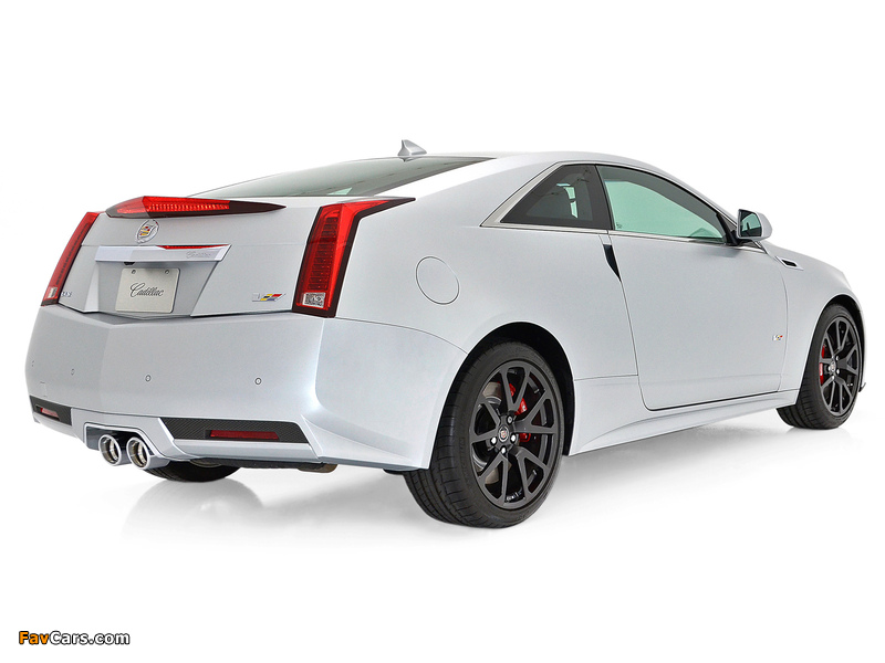 Photos of Cadillac CTS-V Coupe Silver Frost Edition 2013 (800 x 600)