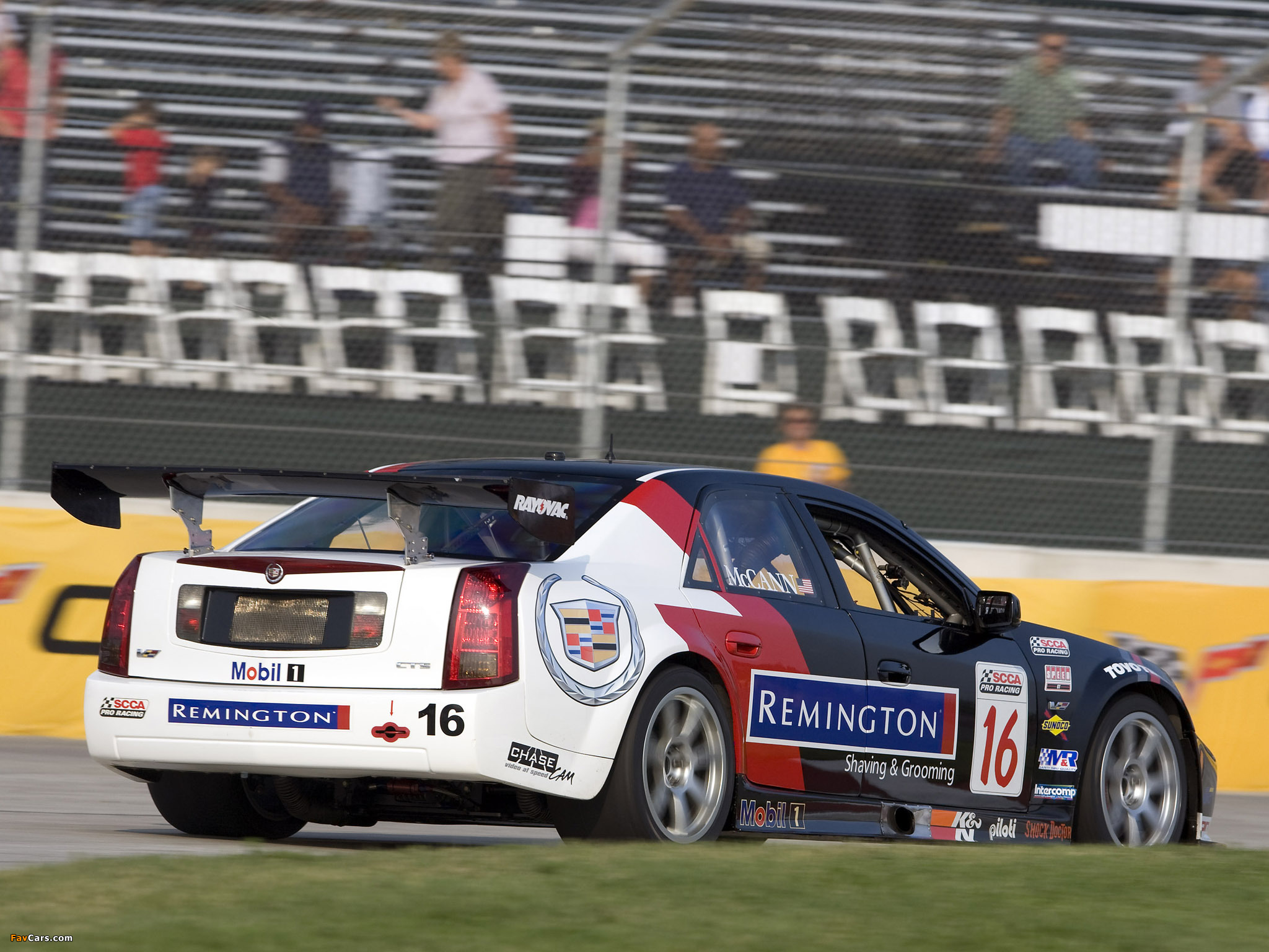 Pictures of Cadillac CTS-V Race Car 2005–07 (2048 x 1536)