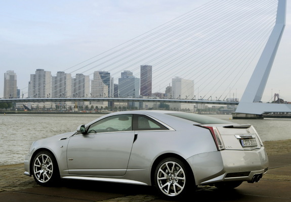 Pictures of Cadillac CTS-V Coupe EU-spec 2010