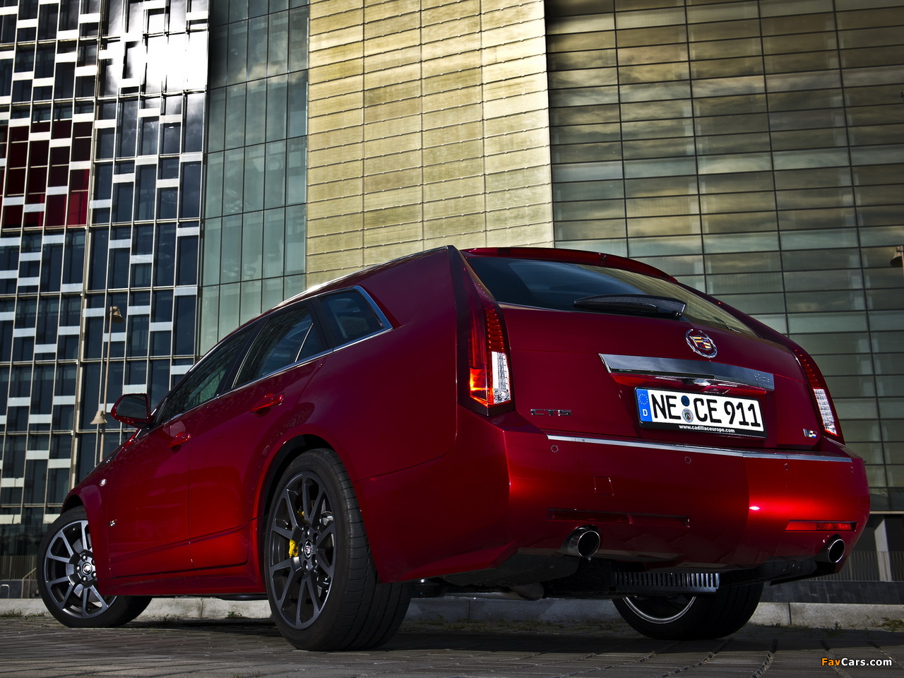 Pictures of Cadillac CTS-V Sport Wagon EU-spec 2010 (1280 x 960)