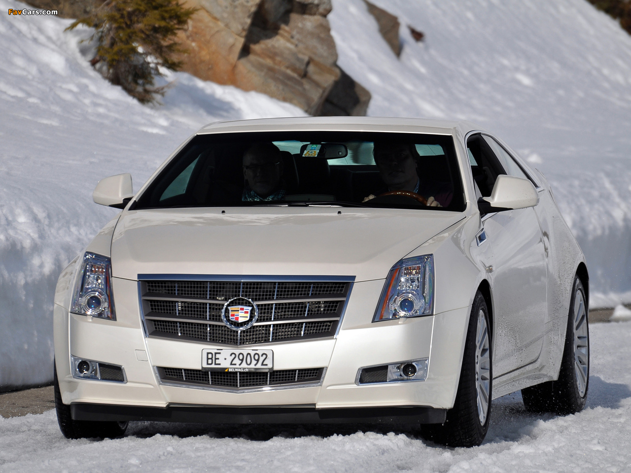 Cadillac CTS Coupe 2010 wallpapers (1280 x 960)