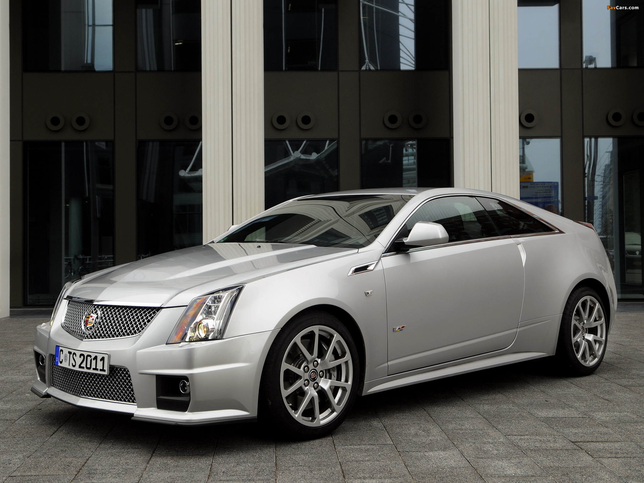 Cadillac CTS-V Coupe EU-spec 2010 wallpapers (2048 x 1536)