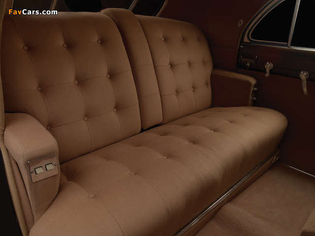 Photos of Cadillac Custom Limousine The Duchess 1941 (640 x 480)
