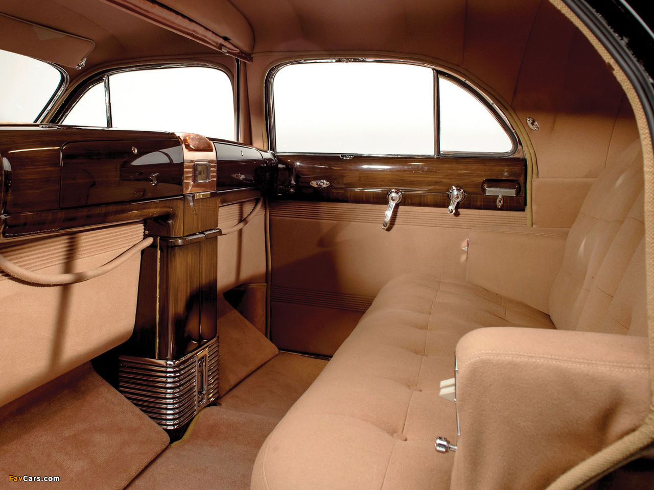Cadillac Custom Limousine The Duchess 1941 wallpapers (1280 x 960)