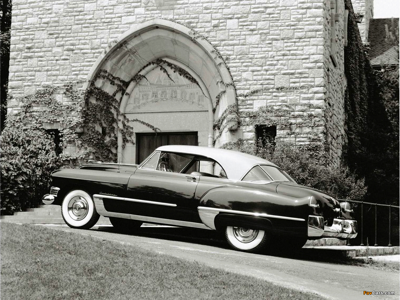 Cadillac Sixty-Two Coupe de Ville 1949 images (1280 x 960)