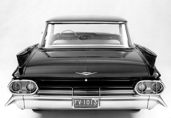 Cadillac Sedan de Ville 1961 pictures