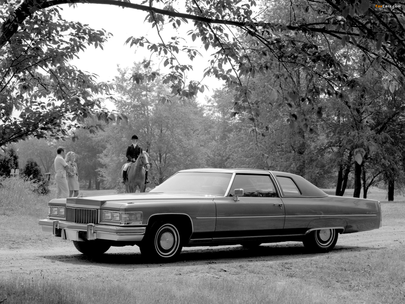 Cadillac Coupe de Ville 1975 images (1600 x 1200)