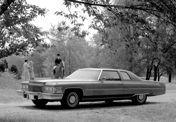 Cadillac Coupe de Ville 1975 images