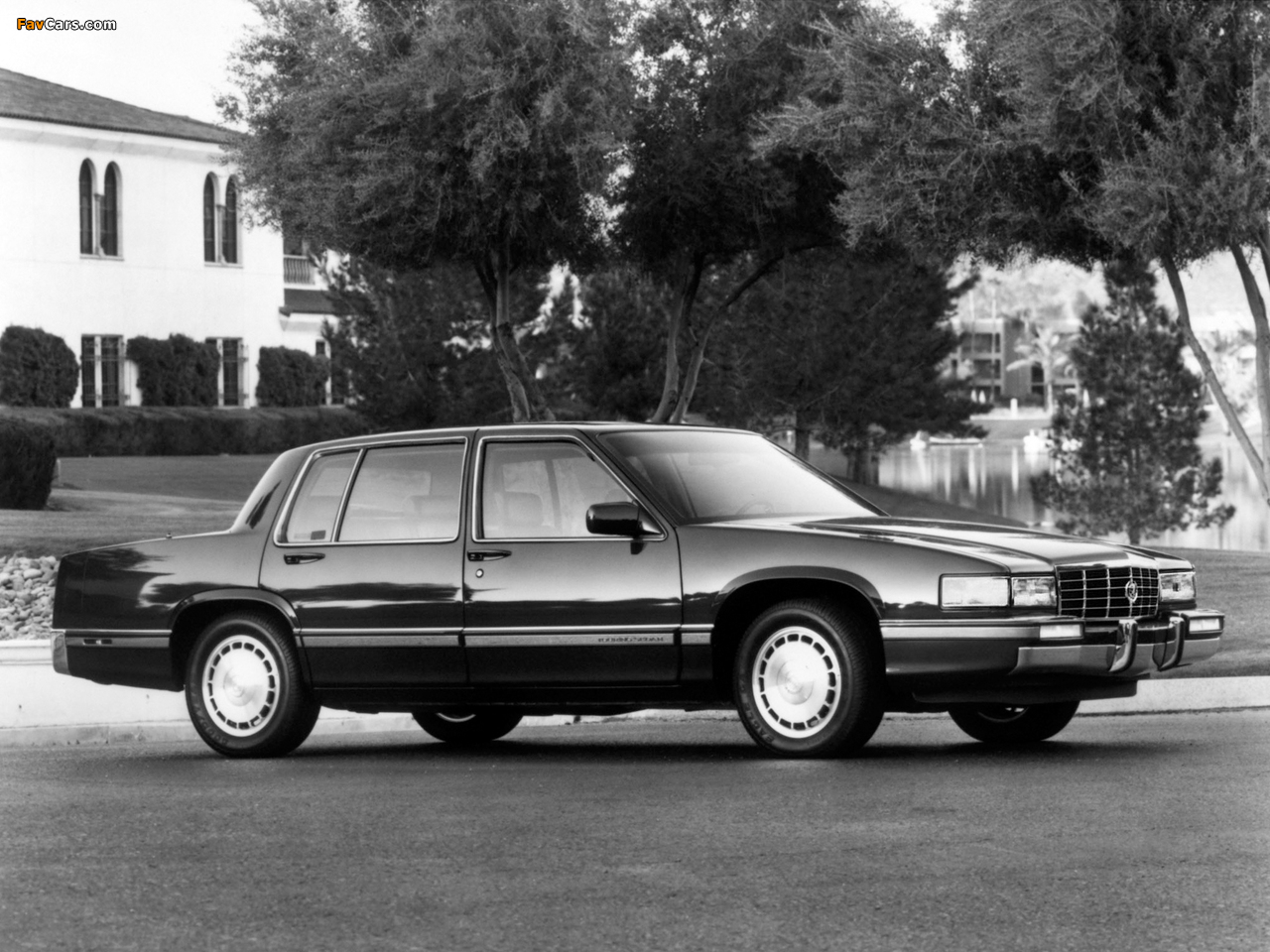Cadillac Sedan de Ville 1989–93 images (1280 x 960)