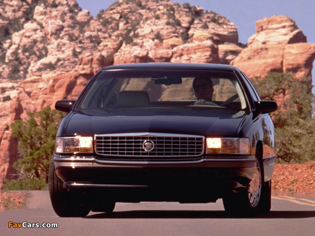 Cadillac DeVille Concours 1994–96 images (640 x 480)