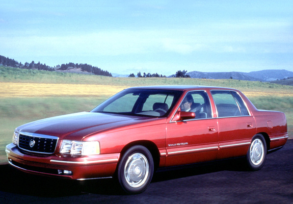 Cadillac DeVille Concours 1997–99 images