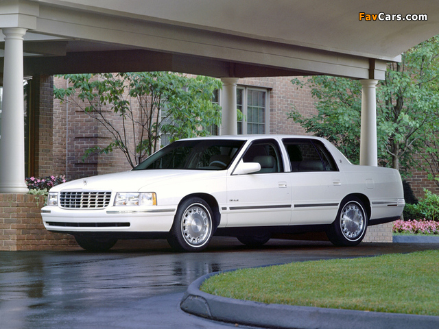 Cadillac DeVille 1997–99 pictures (640 x 480)
