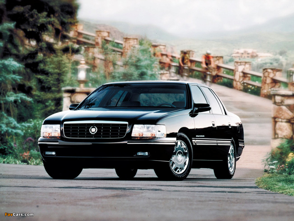 Cadillac DeVille Concours 1997–99 pictures (1024 x 768)