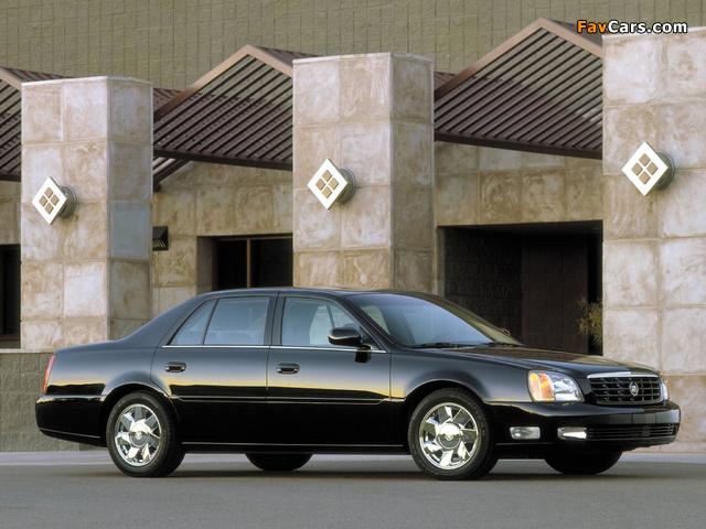 Cadillac DeVille DTS 2000–05 images (640 x 480)