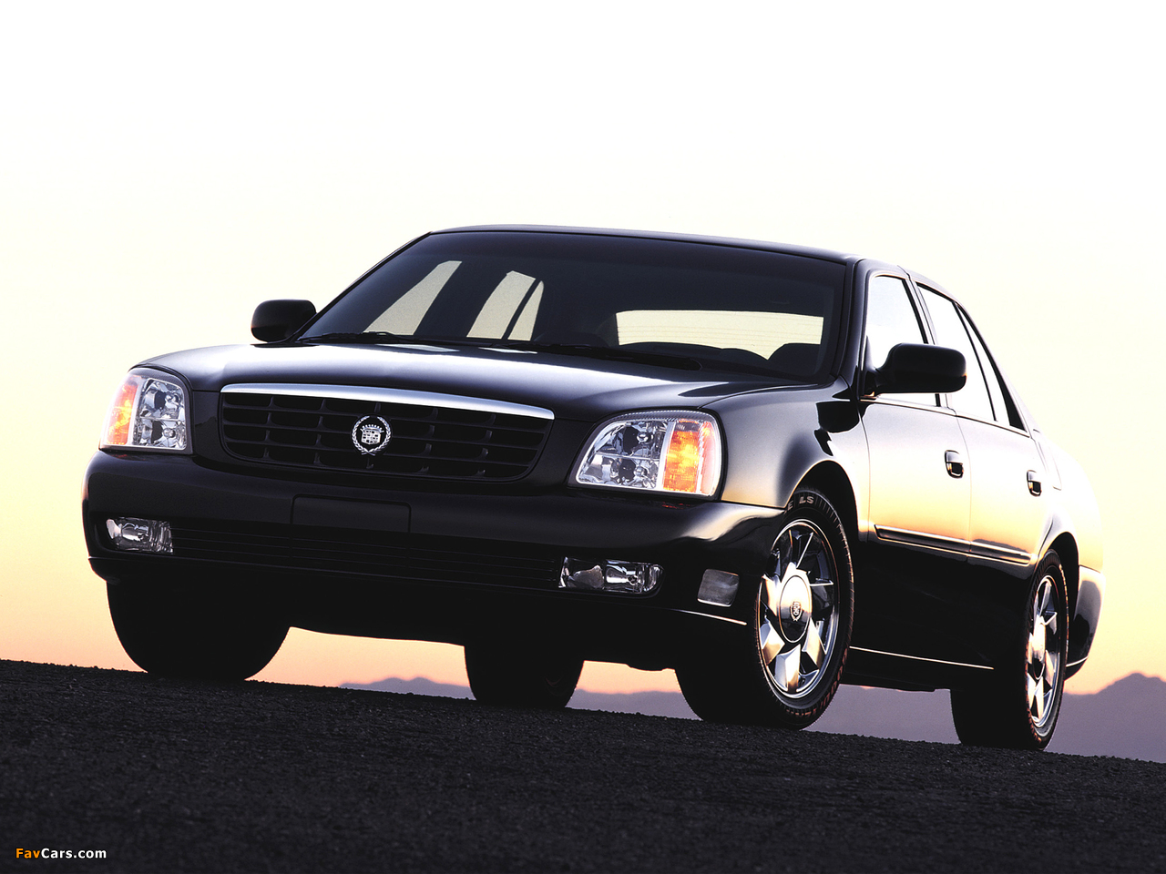 Cadillac DeVille DTS 2000–05 wallpapers (1280 x 960)