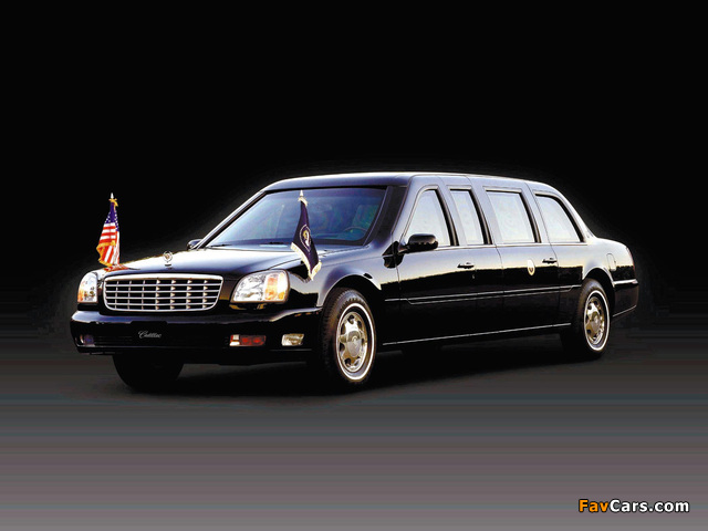 Cadillac DeVille Presidential Limousine 2001 images (640 x 480)