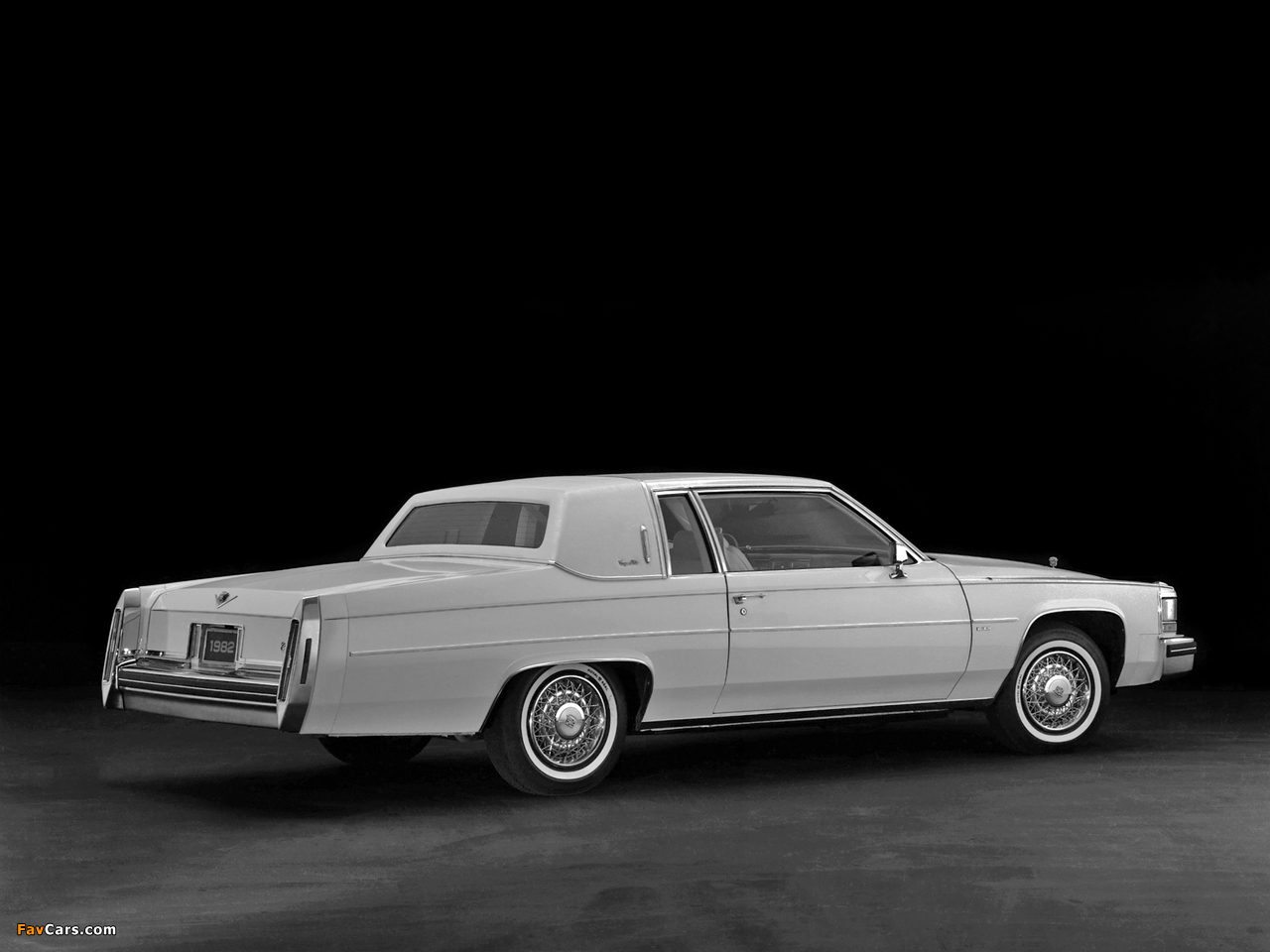 Images of Cadillac Coupe de Ville 1980–84 (1280 x 960)