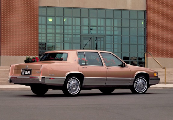 Images of Cadillac Sedan de Ville 1989–93