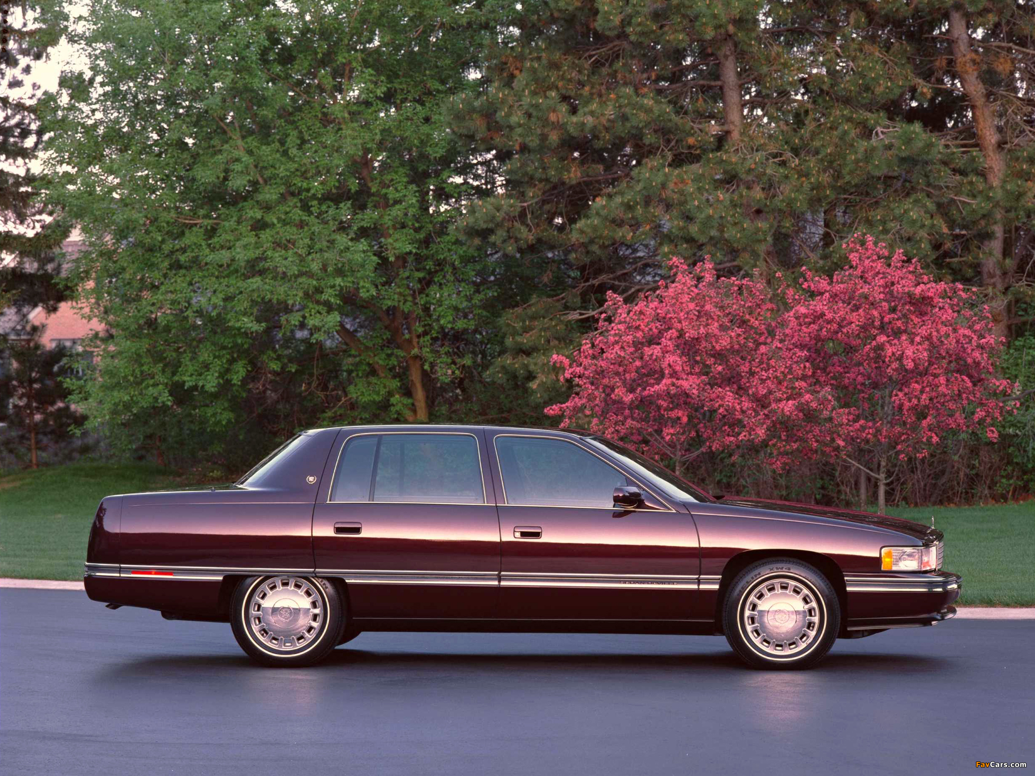 Images of Cadillac Sedan de Ville 1994–96 (2048 x 1536)