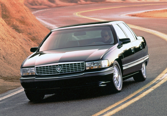 Images of Cadillac DeVille Concours 1994–96