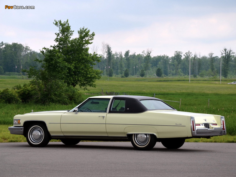 Photos of Cadillac Coupe de Ville 1976 (800 x 600)