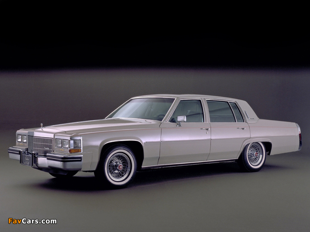 Photos of Cadillac Sedan de Ville 1980–84 (640 x 480)