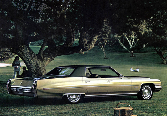 Pictures of Cadillac Sedan de Ville 1971