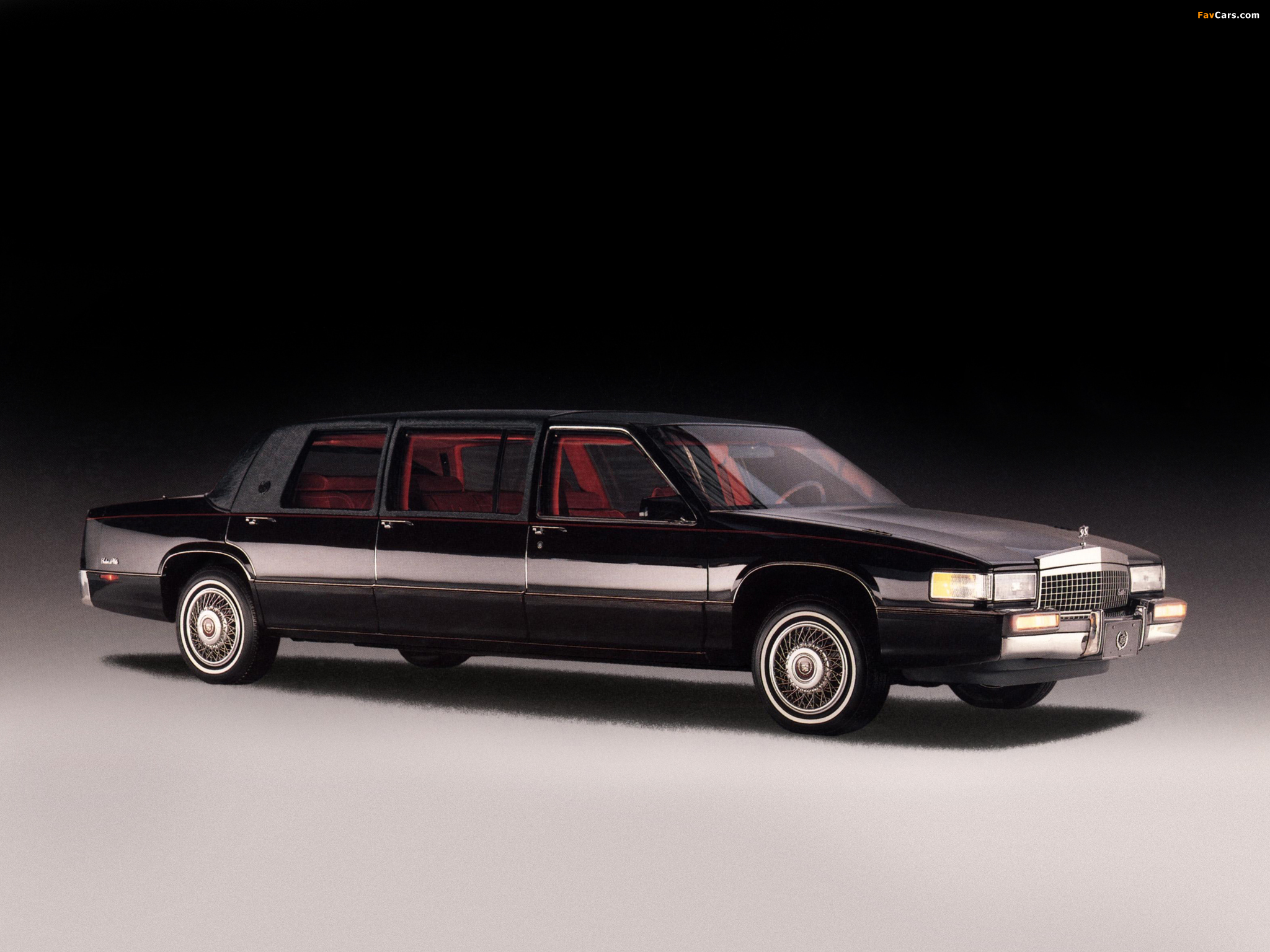Pictures of Sayers & Scovill Cadillac DeVille Professional Limousine 1992 (2048 x 1536)