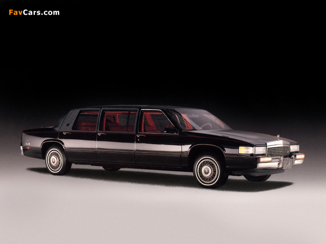 Pictures of Sayers & Scovill Cadillac DeVille Professional Limousine 1992 (640 x 480)