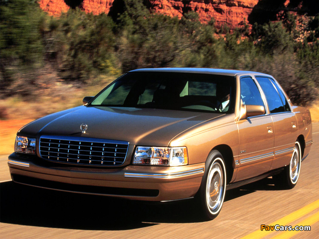 Pictures of Cadillac DeVille 1997–99 (640 x 480)