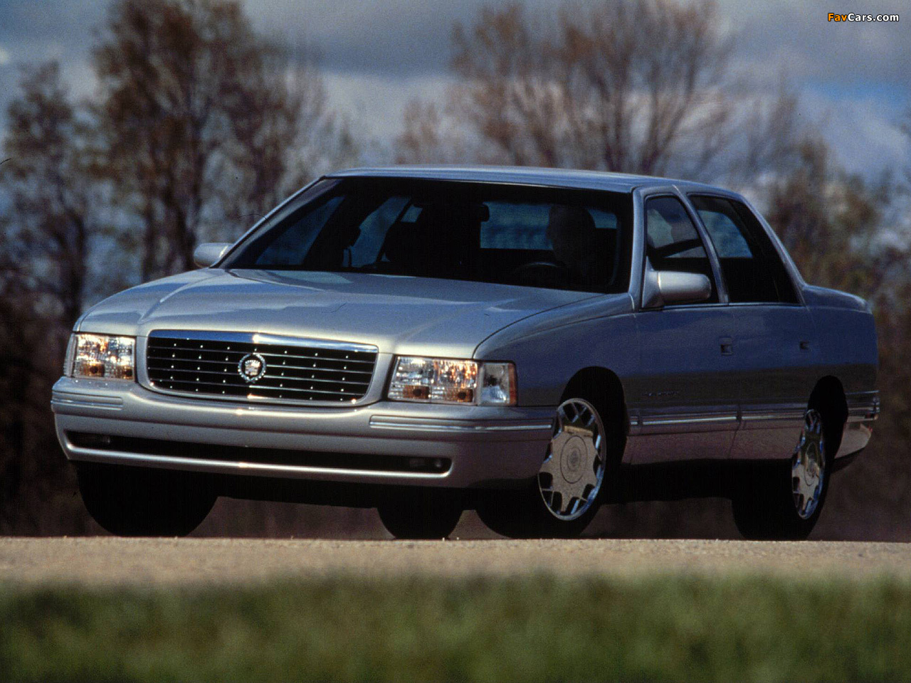 Pictures of Cadillac DeVille Concours 1997–99 (1280 x 960)