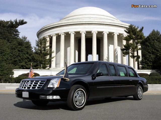 Cadillac DTS Presidential State Car 2005 photos (640 x 480)