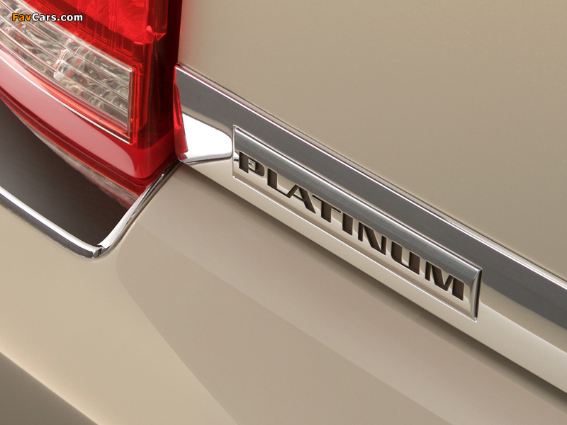 Cadillac DTS Platinum 2007–11 photos (800 x 600)