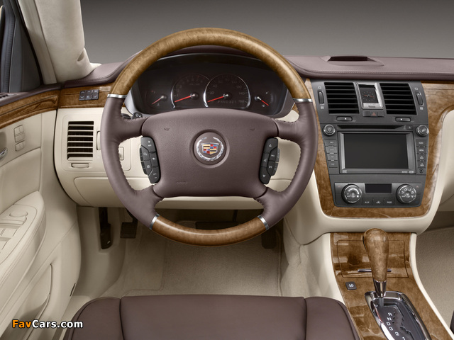 Cadillac DTS Platinum 2007–11 wallpapers (640 x 480)